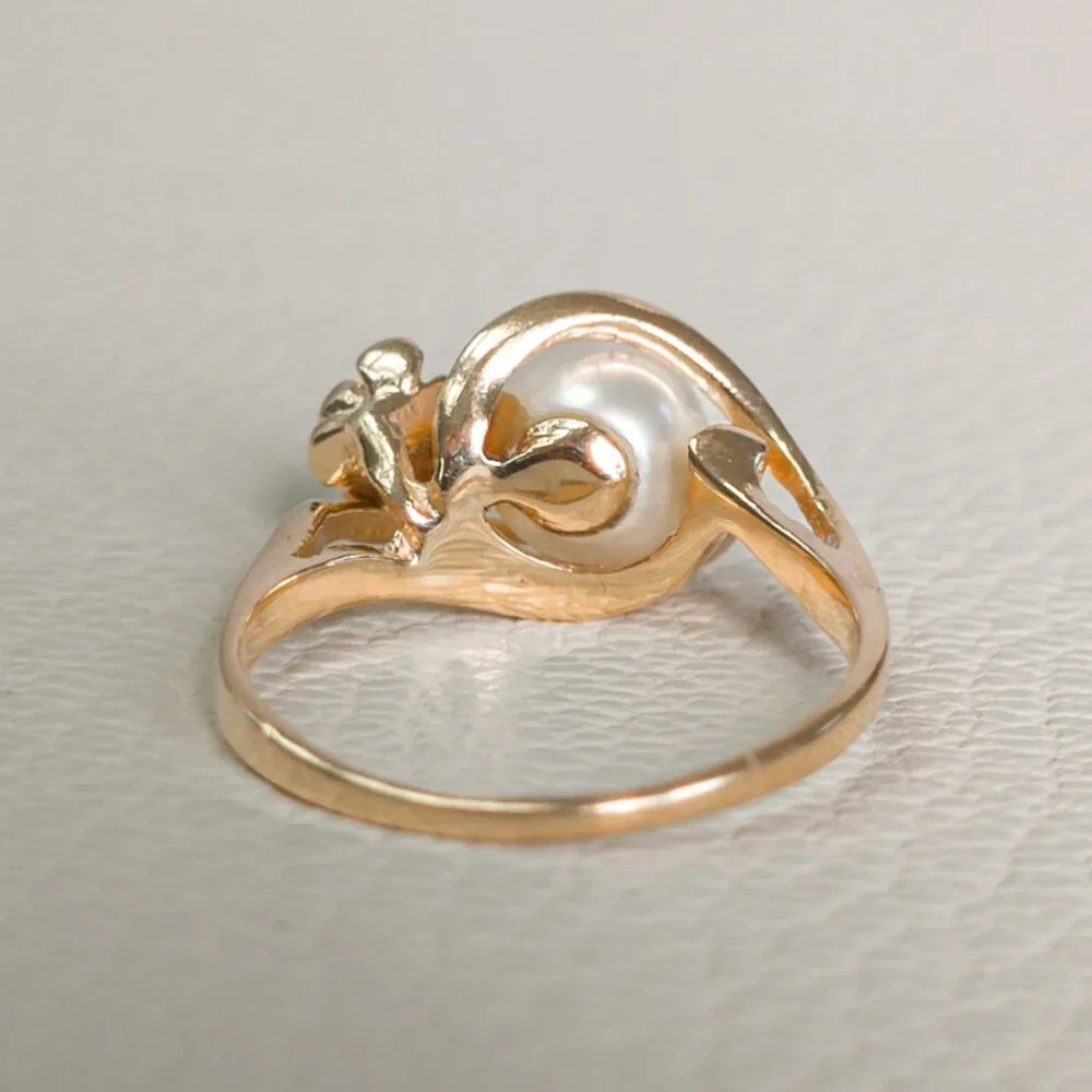 14K Gold Pearl Ring with Diamond Flower Accent - Picture 13 of 15